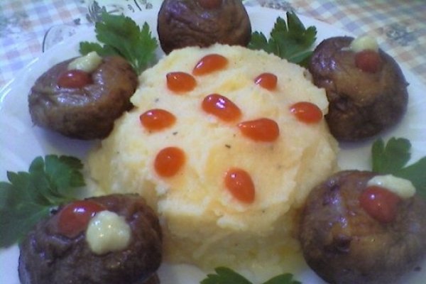 Ciuperci prajite si piure de cartofi