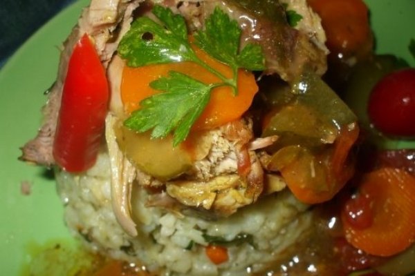 Ciolan rasol cu garnitura de orez si legume