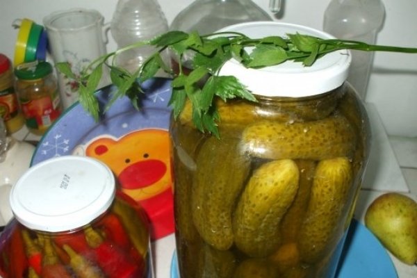 Castraveti cornichon in otet