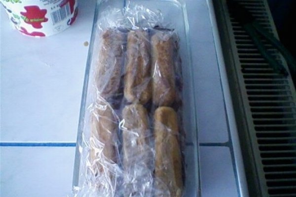 PRAJITURA RAPIDA CU PISCOTURI