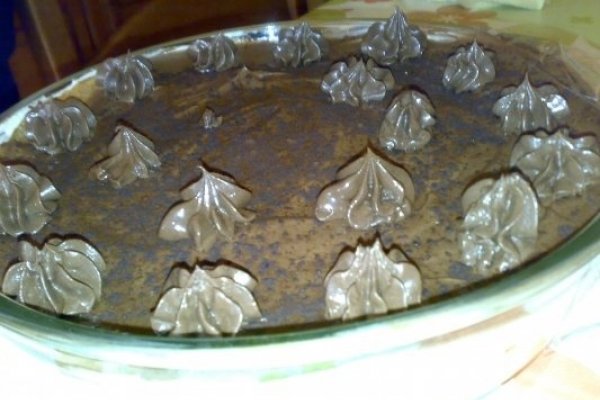 Tiramisu cu crema si  trufe de ciocolata