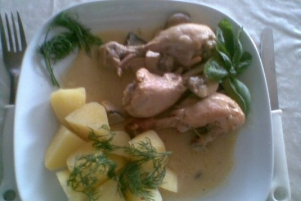 CIOCANELE DE PUI CU SOS DE SMANTANA