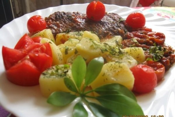 ANTRICOT DE VITEL CU ROSII CHERRY