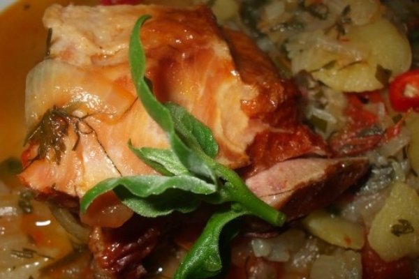 Tocanita cu piept de porc