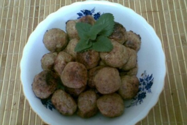 CHIFTELUTE DIN CARNE TOCATA DE CURCAN