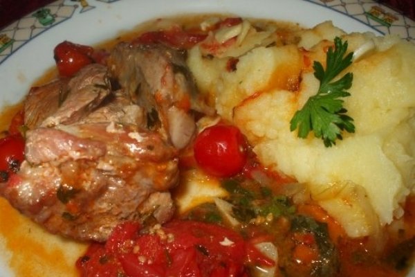 Friptura picanta din piept de porc cu cartofi piure