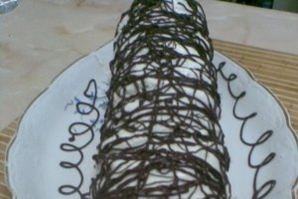 Rulada cu crema de ciocolata