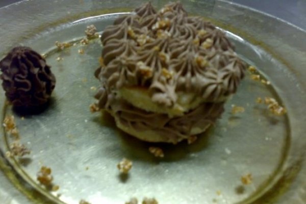 Mini tort  cu mousse de ciocolata