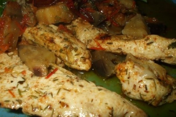 Piept de pui picant cu vinete