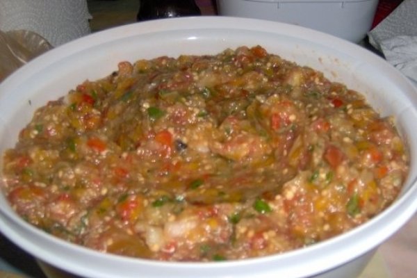 Salata de vinata picanta