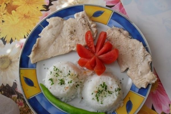 PIEPT DE PUI CU OREZ