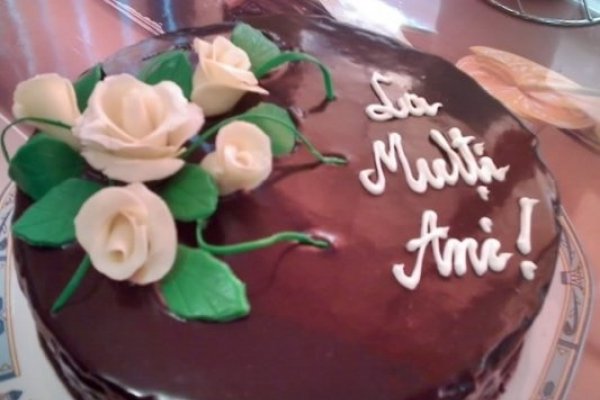 Tort ciocolata