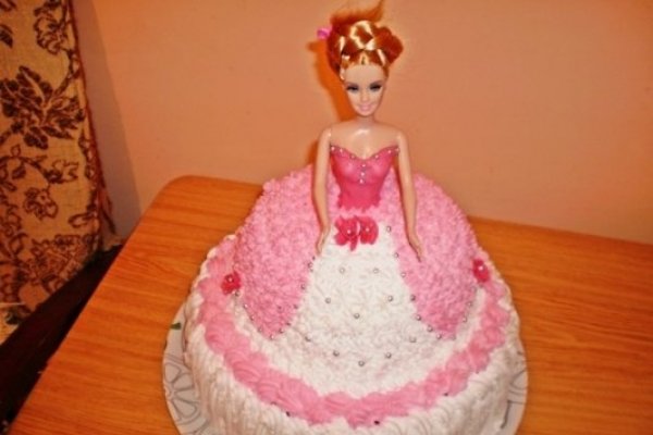 Tort Barbie