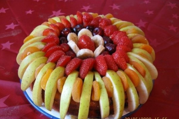 TARTA CU FRUCTE