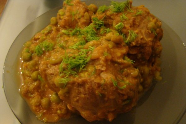 Mancarica de mazare cu gaturi de curcan