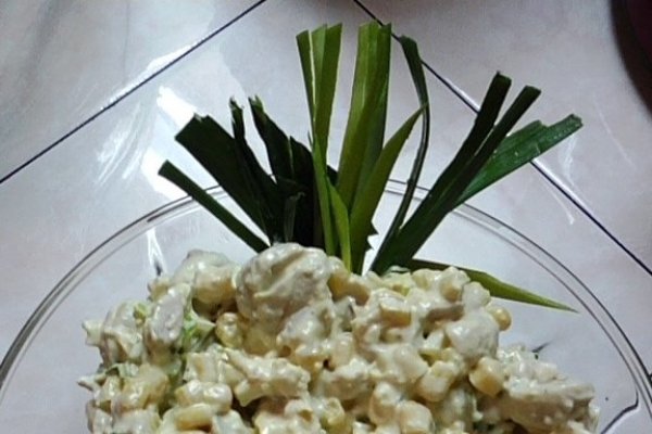 Salata cu ciuperci si carne de pui