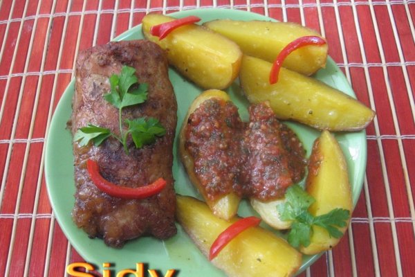 Friptura cu cimbru si patatas bravas