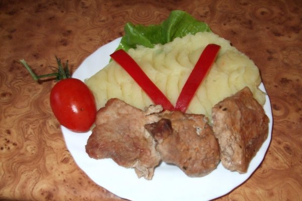 pulpa porc la cuptor cu piure