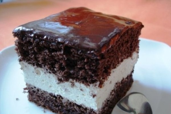 Prajitura cu crema de ciocolata alba