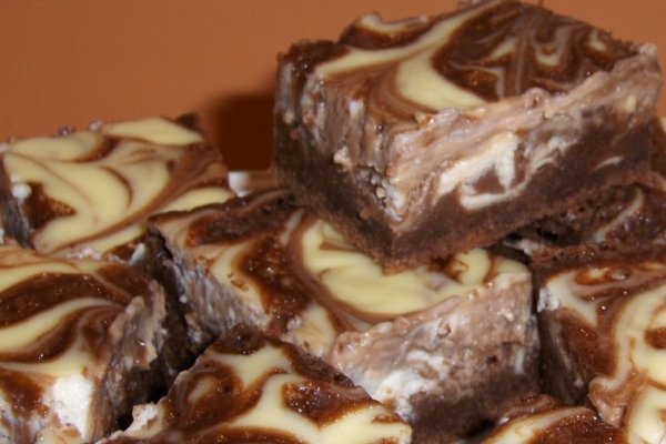 Cheesecake + Brownie