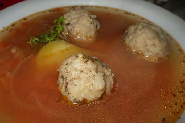 Ciorba de perisoare cu legume deshidratate