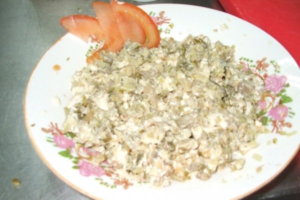 salata de pui cu ciuperci(2portii)