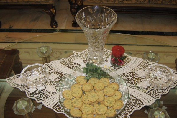 Pogacele cu telemea de oaie si oregano verde