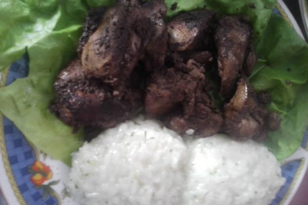 Ficatei de pui cu garnitura de orez