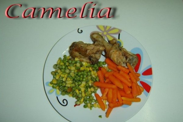 Pui la punga cu garnitura mexicana si morcovi mici