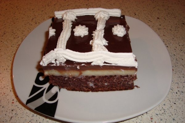 Prajitura cu pesmet si budinca