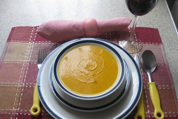 Supa crema cu suc de portocale (Sopa creme com sumo de laranja)