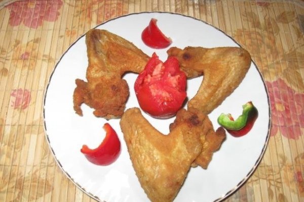 Aripi de pui fripte si crocante