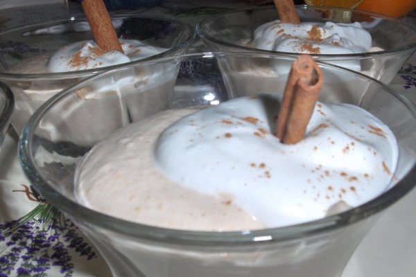 Mousse de scortisoarã (Mousse de canela)