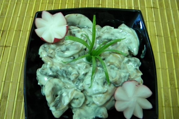 Salata de ciuperci cu maioneza