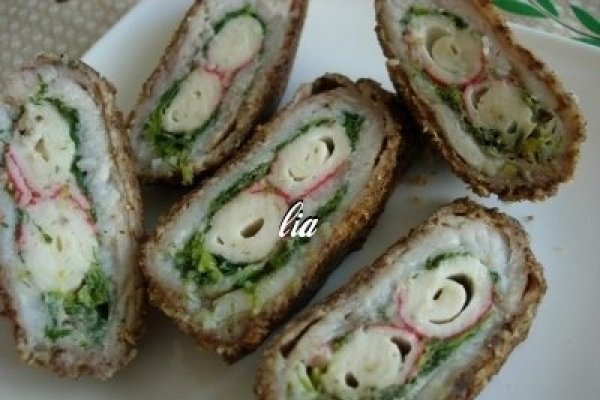 Rulouri de pangacius cu surimi