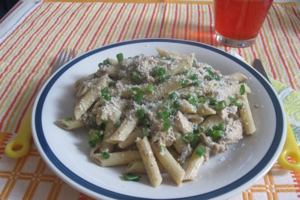 Penne cu piept de pui si ciuperci
