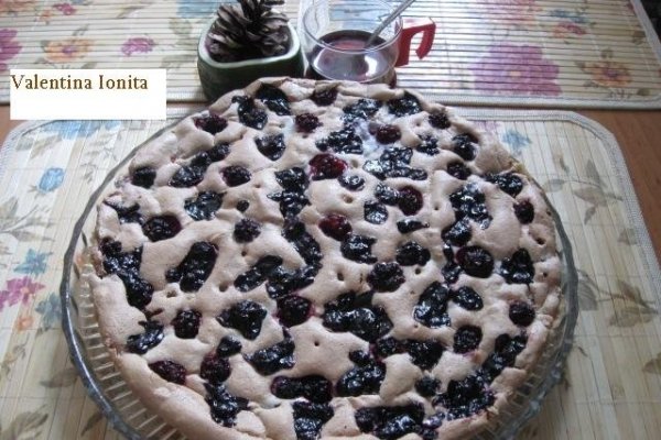 Specialitatea casei Tarta cu fructe de padure