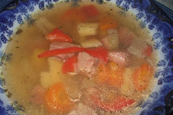 Bors taranesc cu carne afumata