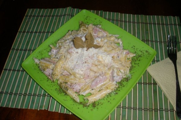 Penne Carbonara rețetă cu smântână