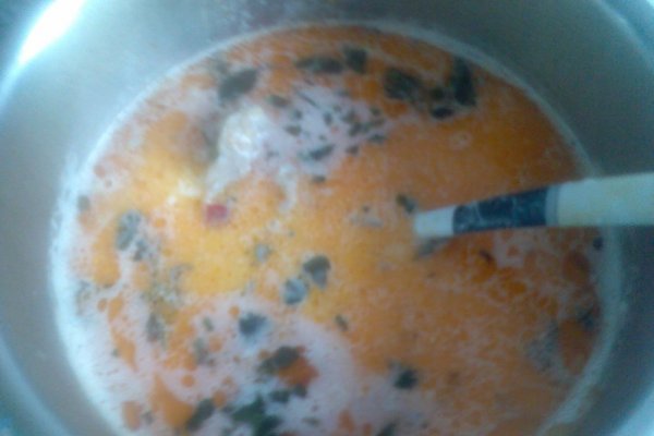 Ciorbita de porc a la grec