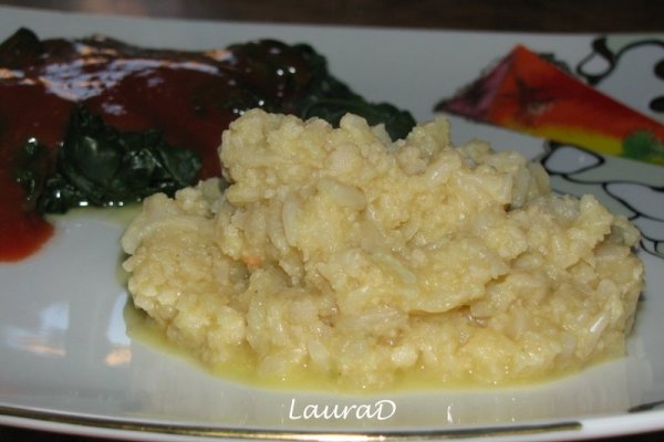 Piure de conopida cu spanac si sos de tomate