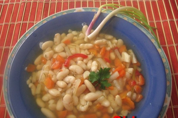 Ciorba de fasole uscata cu tarhon