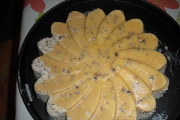 Tort semifreddo cu caramel si crocant