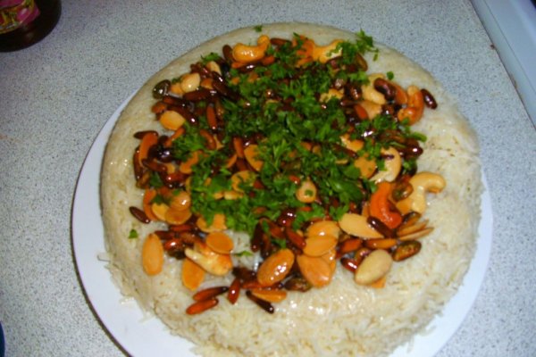 Orez Basmati cu Fidea si Fructe Uscate-reteta libaneza