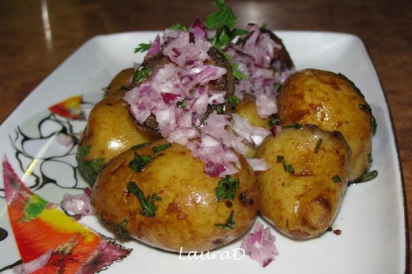 Salata calda de cartofi noi