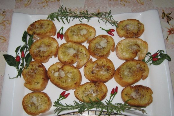 Paine cu usturoi la cuptor