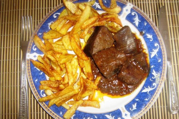 ficat de porc cu cartofi pai