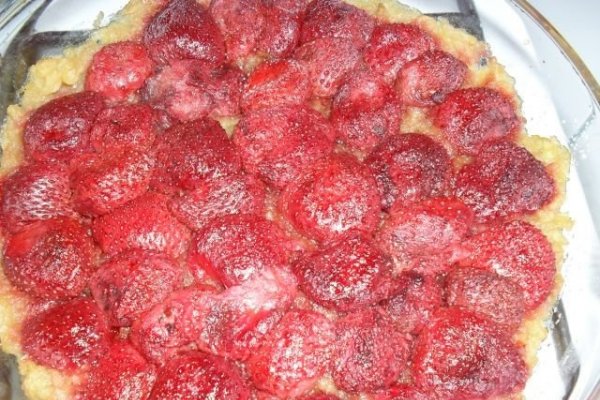 Prajitura dietetica cu mere si capsuni