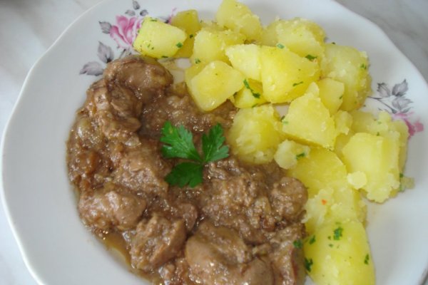 Mancarica de ficatei cu cartofi natur