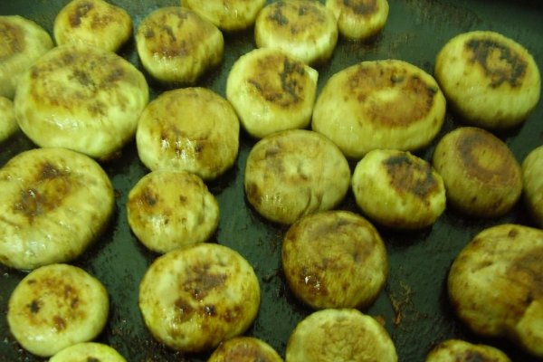 Ciuperci la placa cu sos de otet